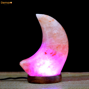 Lampes de lune en sel de l'Himalaya de qualité supérieure, authentiques, faites à la main, avec base en bois sculptée, épingles en émail, OEM, thème « Love Pakistan » - Product Image 3