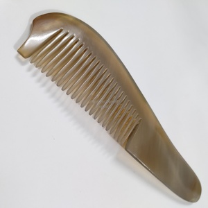 Belle Mini Corne Peigne Forme Courbe pour Salon Utilisation Mode Facile Couleur Naturelle Poche Barbu Peigne Multi-Usage Prix Usine - Product Image 5
