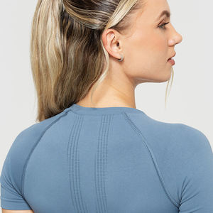 Camiseta Deportiva Corta de Manga Corta con Cuello en V para Mujer, Diseño Ajustado y Elástico, Ideal para Entrenamiento y Gimnasio, Venta al Por Mayor OEM - Product Image 5