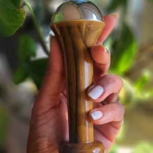 Varita Kansa de madera hecha a mano, herramienta ayurvédica de belleza para masaje facial, cuello y cuerpo, relajación a bajo costo por AALIYAN IMPEX - Product Image 1