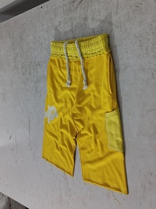 Short décontracté pour homme personnalisé, 100% coton éponge, couleur unie effet délavé, longueur genou, séchage rapide, respirant, taille élastique, grammage lourd, sérigraphié - Product Image 1