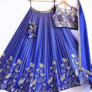 <b>Women</b> Traditional Coral Embroidered <b>Lehenga</b> Set With Silver Hem For Wedding India Pakistan Style - Product Image 5