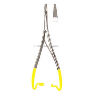 Portaagujas manuales de acero inoxidable reutilizables con punta T/C para sutura, instrumentos quirúrgicos de baja cantidad mínima de pedido (MOQ) de VERITAS Sialkot - Product Image 1