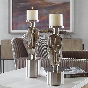 Modern Metal Candle Holder With <b>Silver</b> Finished Detailing Suitable For Residential Decorative Settings - Product Image 1