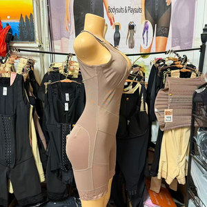 Body modellante intero da donna a maniche lunghe nero con scollo a V profondo, senza cuciture, snellente, push-up per glutei e fianchi - Product Image 4