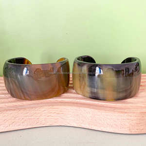 Buffalo Horn Cuff Bangles Accesorios de calidad para mujeres y niñas - Product Image 2