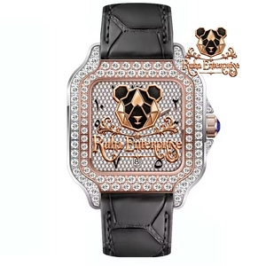 Reloj de Lujo para Hombre con Esfera Cuadrada, Caja Plateada con Cristales, Marcadores de Números Romanos y Correa de Cuero Premium - Product Image 2