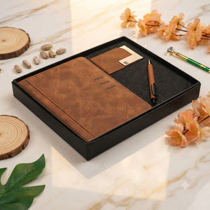 Aurelux - Juego de Regalo de Agenda Premium con Tapa de Terciopelo Marrón, Tarjetero y Bolígrafo, 192 Páginas, Impresión UV con Lámina, Elegante Cuaderno - Product Image 4