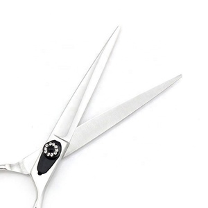 Tijeras de Peluquería Profesionales de Acero Inoxidable con Diseño y Logotipo Personalizados, con Reposamanos Fijo, Ligeras y de Alta Calidad - Product Image 5