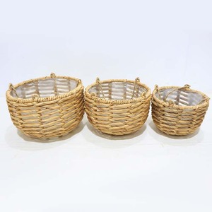 กระถางแขวนเหล็กทรงใหม่ ดีไซน์ผักตบชวา พร้อมซับในพลาสติก - Product Image 3