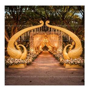 Decoración de Entrada con Temática de Pavo Real, Accesorios de Lujo para Pasillos y Caminos de Boda, Instalación Impresionante - Product Image 1