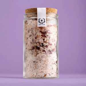 Sel de Bain Pur de l'Himalaya Infusé à la Lavande, Huile Parfumée Naturelle, Cristal Minéral Sculpté Écologique, Apaisant, Détoxifiant, pour Bain Spa - Product Image 1