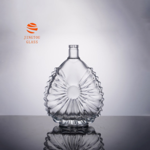 Bouteille à spiritueux en verre cristal blanc côtelé en forme d'éventail plat personnalisable de 1000 ml, adaptée à la <span class=keywords><strong>vodka</strong></span> et au whisky - Product Image 2