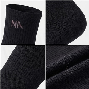Chaussettes de randonnée athlétiques respirantes North Approach à 5 orteils pour adultes, couleur unie, tricotées, idéales pour l'été - Product Image 4