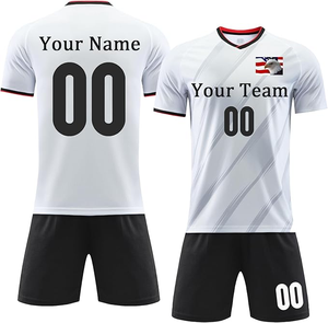 Nouvelle conception d'uniforme de football de club, confortable, séchage rapide, respirant, 100% polyester, col en V, logo personnalisé, uniforme de football - Product Image 1