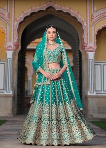 Lehenga Choli Moderno Semisellado con Bordado de Piedras para Bodas, Diwali y Fiestas - Product Image 2