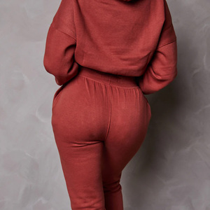 Conjunto Deportivo Corto de Felpa para Mujer, con Logotipo Personalizado, Ropa Casual para Estar en Casa o Gimnasio, Fabricante de Ropa OEM - Product Image 4
