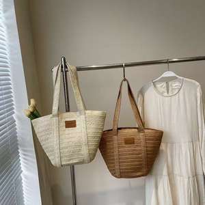 กระเป๋าสะพายไหล่สตรีทรงทันสมัย ทำจากวัสดุสาน ปิดด้วยซิป สีพื้นเรียบง่าย เหมาะสำหรับการเดินทาง ช้อปปิ้ง และกิจกรรมกลางแจ้ง - Product Image 1