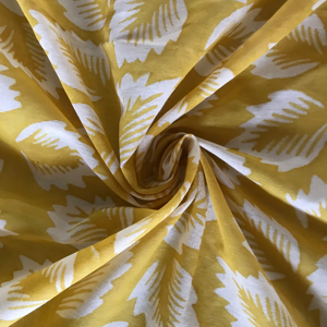 Tissu en coton léger et écologique imprimé à la main avec motif de feuilles |   pour Robes, Kurtis et Hauts - Product Image 2