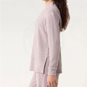 Sweat-shirt en velours pour femme, vêtements en coton doux, fabrication OEM, fournisseur direct d'usine, col rond, manches bouffantes - Product Image 5