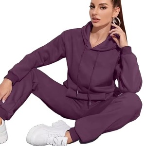 Conjunto Deportivo Casual de Dos Piezas para Mujer, Chaqueta Bomber Extra Grande con Cierre y Pantalones Jogger con Puños Elásticos, Color Caramelo - Product Image 3