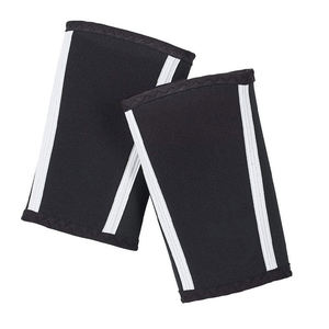 Rodilleras Ajustables Ligeras con Compresión Suave para Levantamiento de Pesas, Entrenamiento en Gimnasio y Alivio del Dolor - Product Image 1