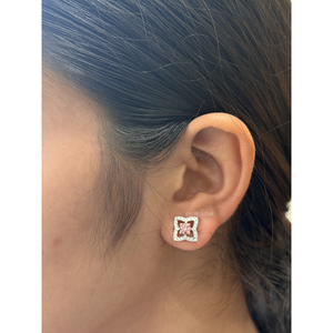 Pendientes de Diamante Rosa Redondo de 1.10 Ct Cultivado en Laboratorio con Halo Floral, Oro de 14K, Joyería Fina Elegante para Mujer, Hechos a Medida, de Lujo - Product Image 1