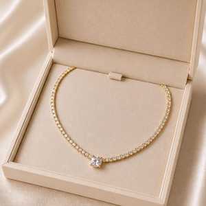 Collier minimaliste en or massif avec 1 diamant de laboratoire taille brillant rond de 3,01 carats et 119 diamants de laboratoire de 13,38 carats, couleur E, clarté VVS - Product Image 3