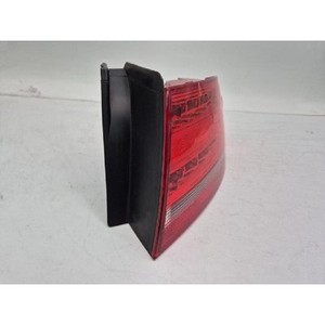 A4 B8 8K 2007-2011 ที่ใส่หลอดไฟท้าย LED ด้านขวา มือสอง ของแท้ 17126902 - Product Image 4