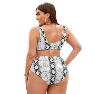 Conjunto de Bikini con Estampado de Serpiente, Top Bandeau, Braguita de Cintura Alta, Talla Grande, Traje de Baño con Estampado Digital, Spandex y Poliéster - Product Image 2