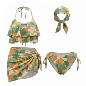 Ensemble bikini floral 4 pièces HORIU APFROACH avec haut dos nu, bas à volants et liens sur les côtés, jupe portefeuille et bandeau - Product Image 1