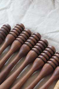 Hand-Turned Wooden Honey Dipper: Walnut or Oak, Natural Finish - Product Image 3
