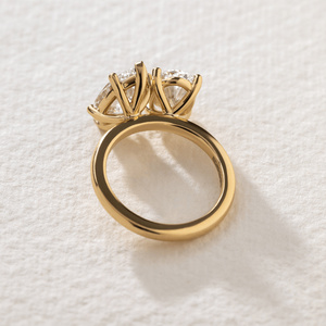 Anillo Toi Et Moi de Diamante Cultivado en Laboratorio con Corte Oval Marquise de Lujo, Certificado por IGI, 3.0ctw, EtherStar Jewels, Oro Amarillo de 18K, para Boda o Compromiso - Product Image 2