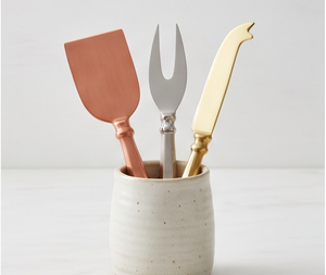 Juego de 4 cuchillos para queso con hoja de acero inoxidable y mango de cobre, herramientas para queso con espátula, tenedores y cuchillo para uso en la cocina. - Product Image 4