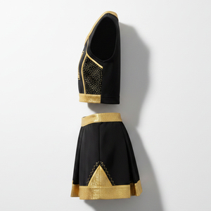 Service OEM : Tenue de cheerleading respirante en mélange polyester-spandex, coupe confortable pour les cascades, les sauts et les acrobaties. - Product Image 4