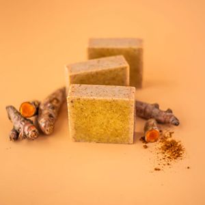 Jabón Herbal Natural al por Mayor con Cúrcuma, Refrescante y Nutritivo para Todo Tipo de Piel - Product Image 4