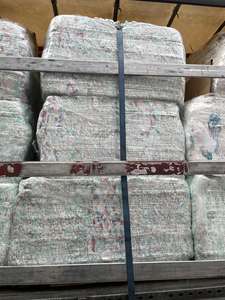 Pañales Desechables Pampers Talla 5 (11-16 kg) Protección Premium para Piel Sensible, Paquete para Mayor Comodidad, Protección Mensual - Product Image 2