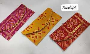 Sobre de tela estampada para regalo de boda Shagun, cubierta para dinero hecha a mano por un diseñador, sobre tradicional para regalo de dinero festivo - Product Image 2