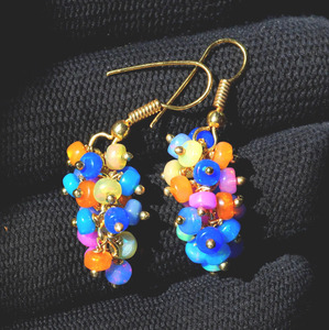 ต่างหูประดับโอปอลเอธิโอเปียแบบเม็ดลูกปัด, ทอง 14K, พลอยสีรุ้ง - Product Image 3