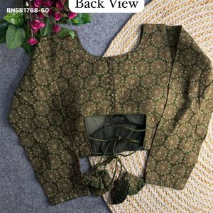 Nueva llegada: Blusa de algodón Ajrakh de alta calidad con estampado uniforme, manga larga, acolchada y con borlas múltiples en la espalda, lista para usar. Proveedor indio. - Product Image 4