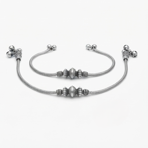 Chaîne de cheville en argent oxydé Divyoro, motif serpent - Product Image 1