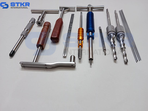 STKR INTERNATIONAL Juego de Instrumentos Quirúrgicos Ortopédicos Manuales DHS DCS Herramientas Clase I Mango Metálico Regla de Medición Brocas CE - Product Image 2