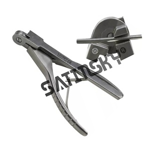 Juego de Instrumentos Ortopédicos Satinsky de 2.4mm para Radio Distal, Caja de Acero Inoxidable, Tornillos y Placas, Certificado CE Clase II para Artroscopia - Product Image 6