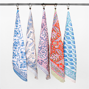 Lot de bandanas en coton tendance multicolores, foulards carrés, bracelets sportifs, bandeaux pour cheveux, couvre-chefs, cravates promotionnelles - Product Image 1