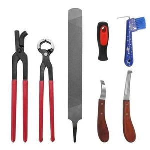 Juego de Cuidado Equino: Martillo, Cepillo, Alicates para Pezuñas, Lima, Escofina, Herramienta de Corte de Pezuñas y Cuchilla para Pezuñas (7 Piezas) - Product Image 2