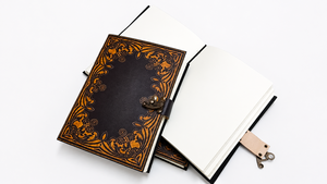 Cuaderno de Dibujo de Cuero con Estampado Floral Mini Premium |   Diario de Papel Hecho a Mano con Borde Decorativo, Recargable, con Cierre Antiguo, Estilo Vintage, para Regalo - Product Image 6