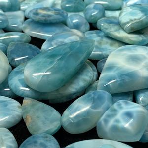 Vente en gros de pierres précieuses naturelles de qualité supérieure, Larimar bleu ovale, forme multiple, pierres précieuses en vrac pour la fabrication de bijoux, prix de gros assuré - Product Image 1