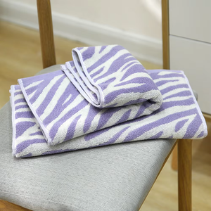 Serviette de toilette tissée en coton de luxe à grammage élevé, très absorbante, séchage rapide, écologique, pour hôtels, spas, salles de bain, conception personnalisée OEM, couleur unie - Product Image 3
