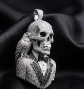 Colgante de esqueleto estilo Hip Hop con incrustaciones de diamantes negros y moissanita, diseño de calavera - Product Image 1
