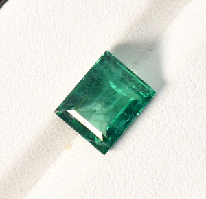 Émeraude verte vif avec inclusions, taille baguette, émeraude de laboratoire calibrée, pierre précieuse en vrac pour la fabrication de bijoux - Product Image 3